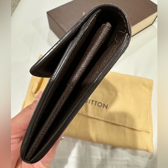 Louis Vuitton Sarah Wallet - Picture 6 of 12